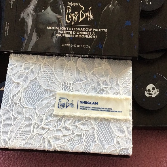 SheGlam Tim Burton’s Corpse Bride Limited Collection 10 pieces. Eye palette Lips - Picture 5 of 11